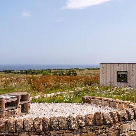 Rustic Cabins, Sea Views From Rewilded Farm With Highland Cows เซนต์แอนดรูว์ ภายนอก รูปภาพ